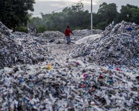ZDF: Заради боклука на Европа страдат децата в България
