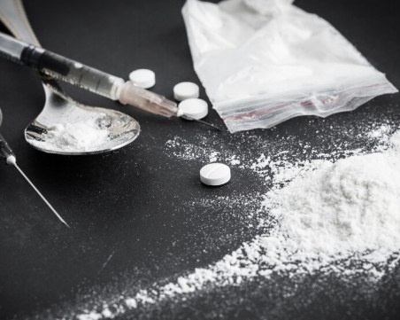 Двама зад решетките в Пазарджишко заради наркотици