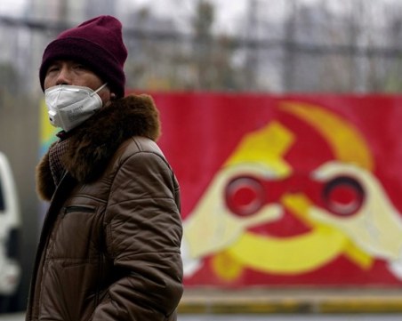 Партийни лидери в Китай загубиха постовете си, заради кризата с коронавируса в Ухан