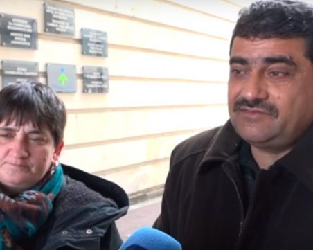 Почернените родители на убито дете: Загубихме и последната си надежда