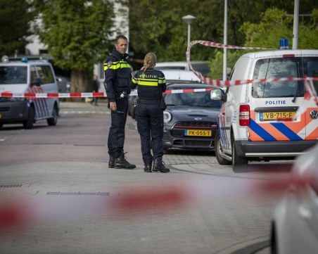 Бомба избухна в пощенска станция в Амстердам