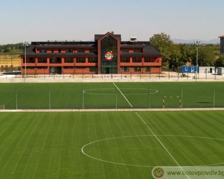 Ботев пуска в продажба ограничено количество абонаментни карти