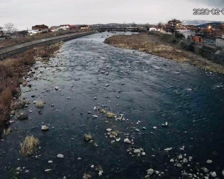 Камери следят за нарушители по река Въча