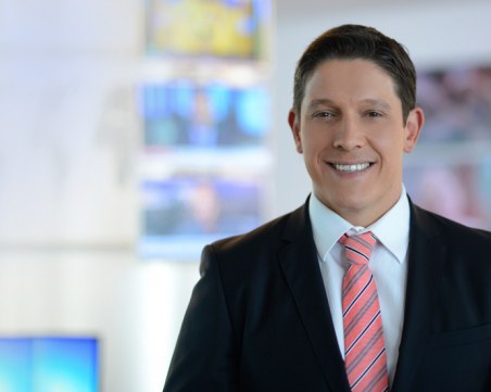 Изненада! Известен тв водещ сяда на шефско място в Община Пловдив