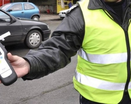 Спецполицаи спряха джигит на Околовръстното, той се опита да избяга с 50 лева в час