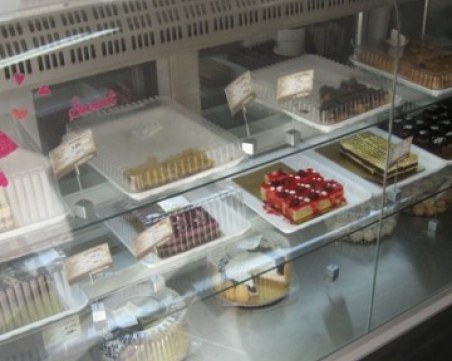 Сладкарница в Пловдив отнесе акт след данъчна проверка, липсвали документите на фискала