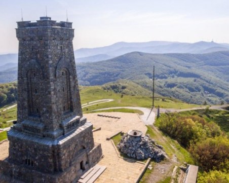 Търсят строителен надзор за тунела под Шипка