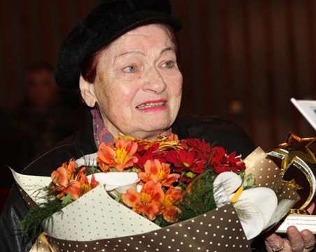 Почина голямата българска певица Ирина Чмихова