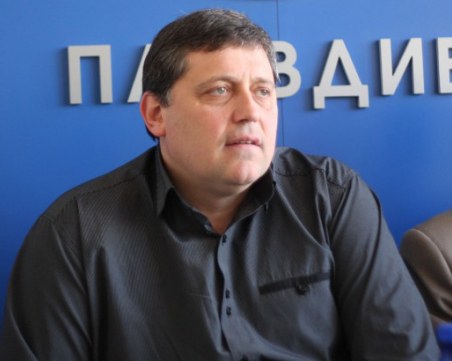 Академик Бултекс 99 благодари на спонсора си по повод годишнина