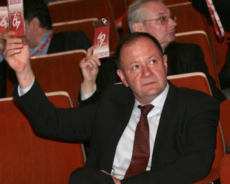 Бил ли е под политически чадър на БСП Васил Божков?