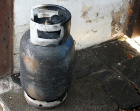 Газова бутилка се взриви в Поморие, възрастна жена оцеля по чудо