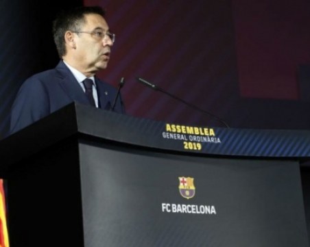 В Барса наели компания да хвали президента и да петни Меси