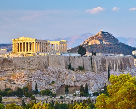 Гърците искат по-високи пенсии! Блокират транспорта в столицата