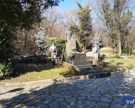 Пловдивчани се прекланят днес пред Левски