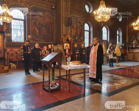 Започна поклонението пред Левски в Пловдив! Херо Мустафа пристига в града