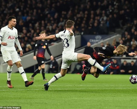 Лайпциг разказа играта на Тотнъм в Лондон