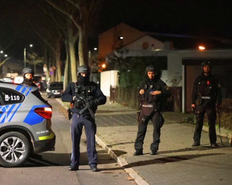 Стрелба в два бара в Германия! Най-малко 10 души са загинали