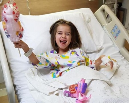 Ученици помагат на слънчевата Криси