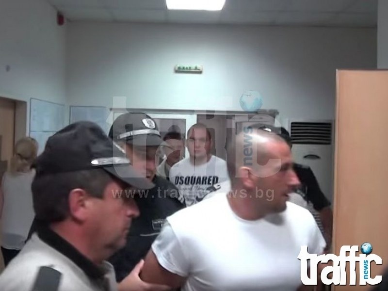 Затворник разпра с нож лицето на таксиметровия бос Радослав Керанов