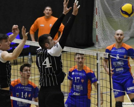Локо с драматична победа в дербито с Виктория Волей