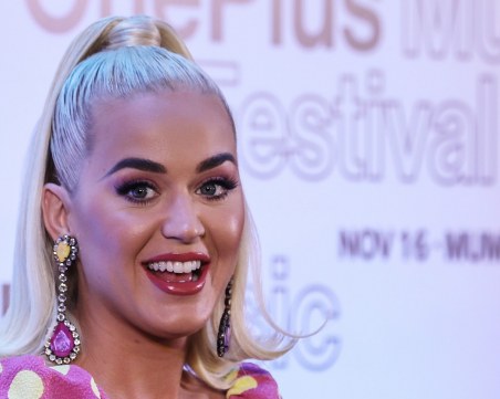 Кейти Пери припадна след отравяне с газ