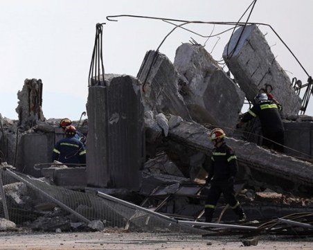 Най-малко 7 загинали при силен трус на границата между Турция и Иран