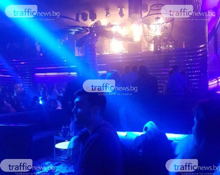 След пожара в Premier: Управата пусна клиентите обратно в задименото заведение