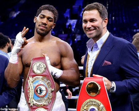 Уайлдър държи в ръцете си мача на Кобрата с Джошуа