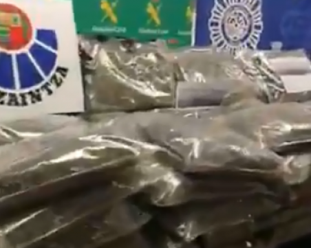 Арестуваха българка, ръководила наркобанда в Испания