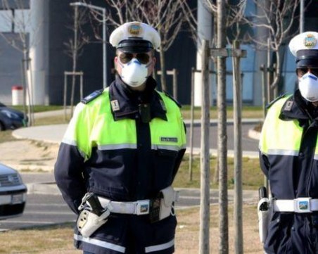 Уплаши ли коронавирусът пловдивските търговци и туристи?