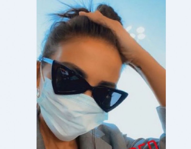 Николета с включване от Италия, сложи антивирусна маска на лицето
