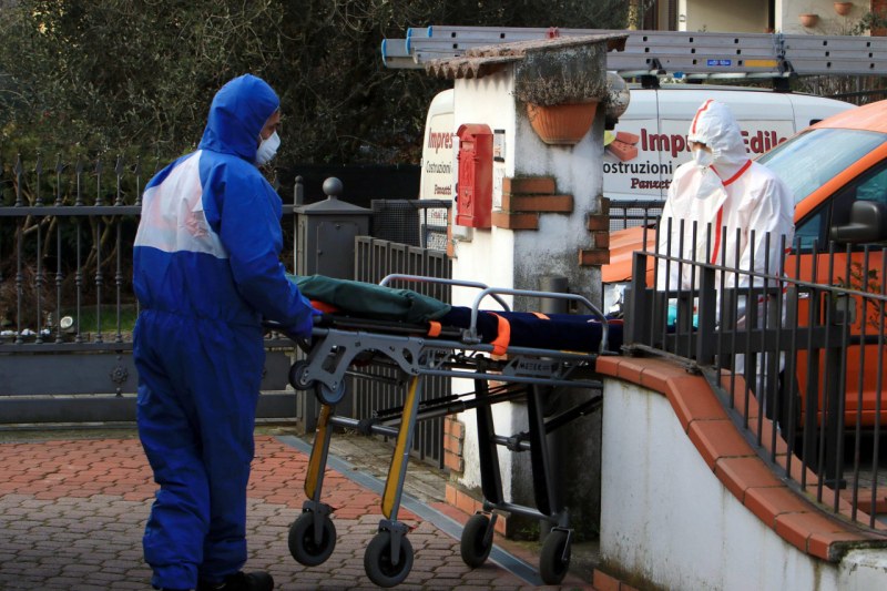Шест жертви на коронавируса в Италия! Вижте последни данни за състоянието в страната