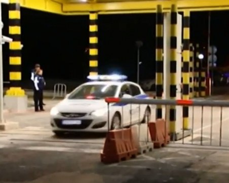 Българските ученици от Италия вече са у нас! Поставят ги под карантина