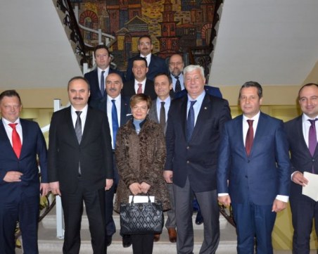 Кметът и турският посланик обсъдиха концесията на летище Пловдив