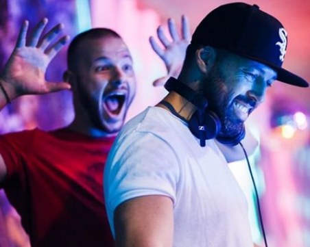 Суперуспешни диджеи у нас миксират в Пловдив този уикенд