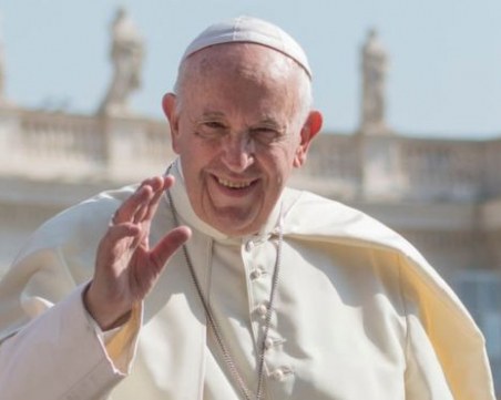 Ватикана: Папата е леко болен