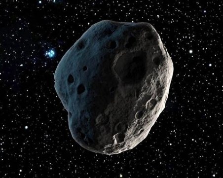 Земята е имала още един естествен спътник