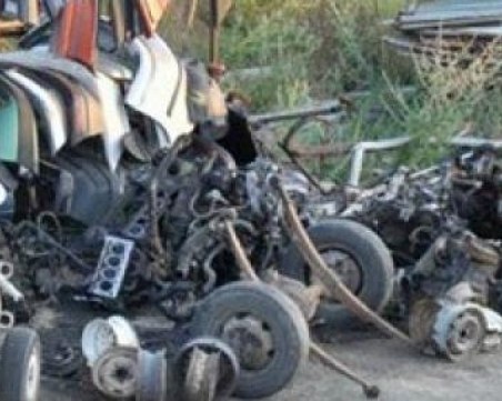 Незаконна автоморга и 340л алкохол без бандерол откри полицията в пазарджишко село