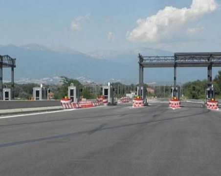 Тол системата стартира в полунощ