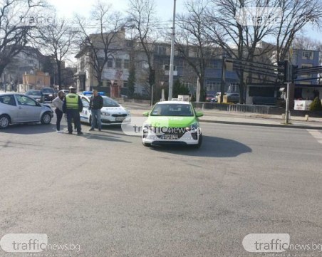 Млада дама не спря на 