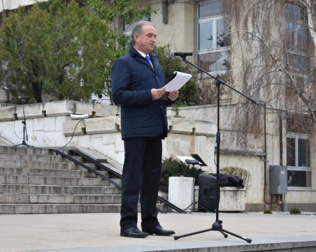 Кметът на Асеновград: Днес ние празнуваме онази свобода, която са пожелали възрожденските смели дейци