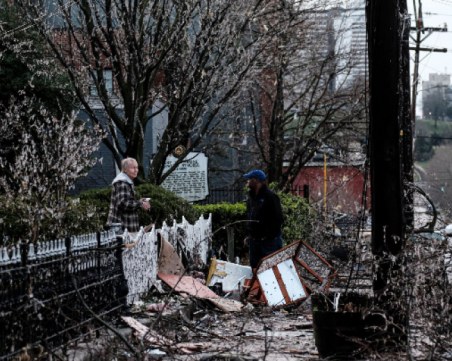 Торнадо взе 9 жертви в Тенеси