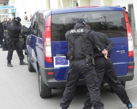 Масови арести в Благоевградско – задържаха 17 души