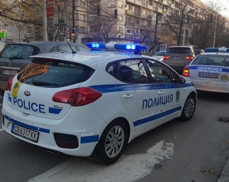 Скандал на пътя! Младеж наби 82-годишен мъж край Пловдив, не му харесвало как шофира