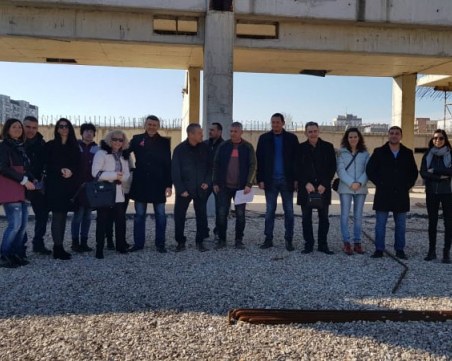 Общината си върна собствеността на Колежа