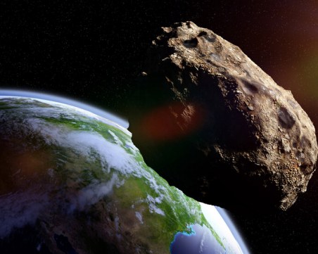 Опасен астероид приближава Земята