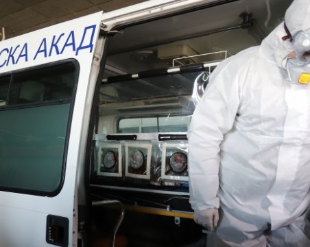 Върнаха четирима италиански тенори от български хотел заради коронавирус