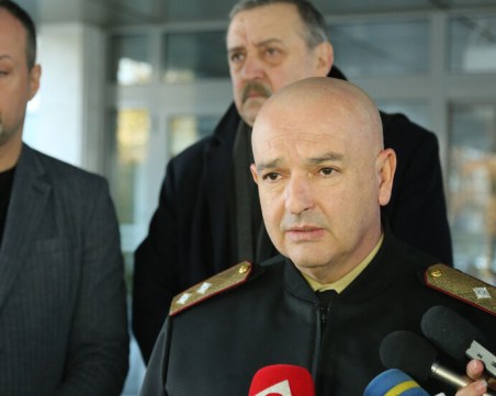 Във ВМА вече няма места! Пренасочват болните