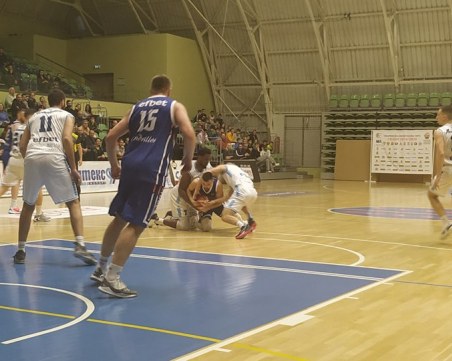 Академик Бултекс 99 с драматична загуба у дома