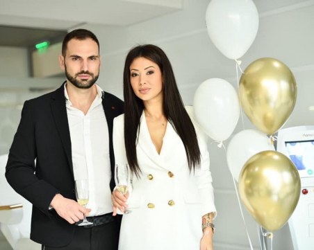 Със стилно парти отбелязаха 1 година на известна клиника в Пловдив